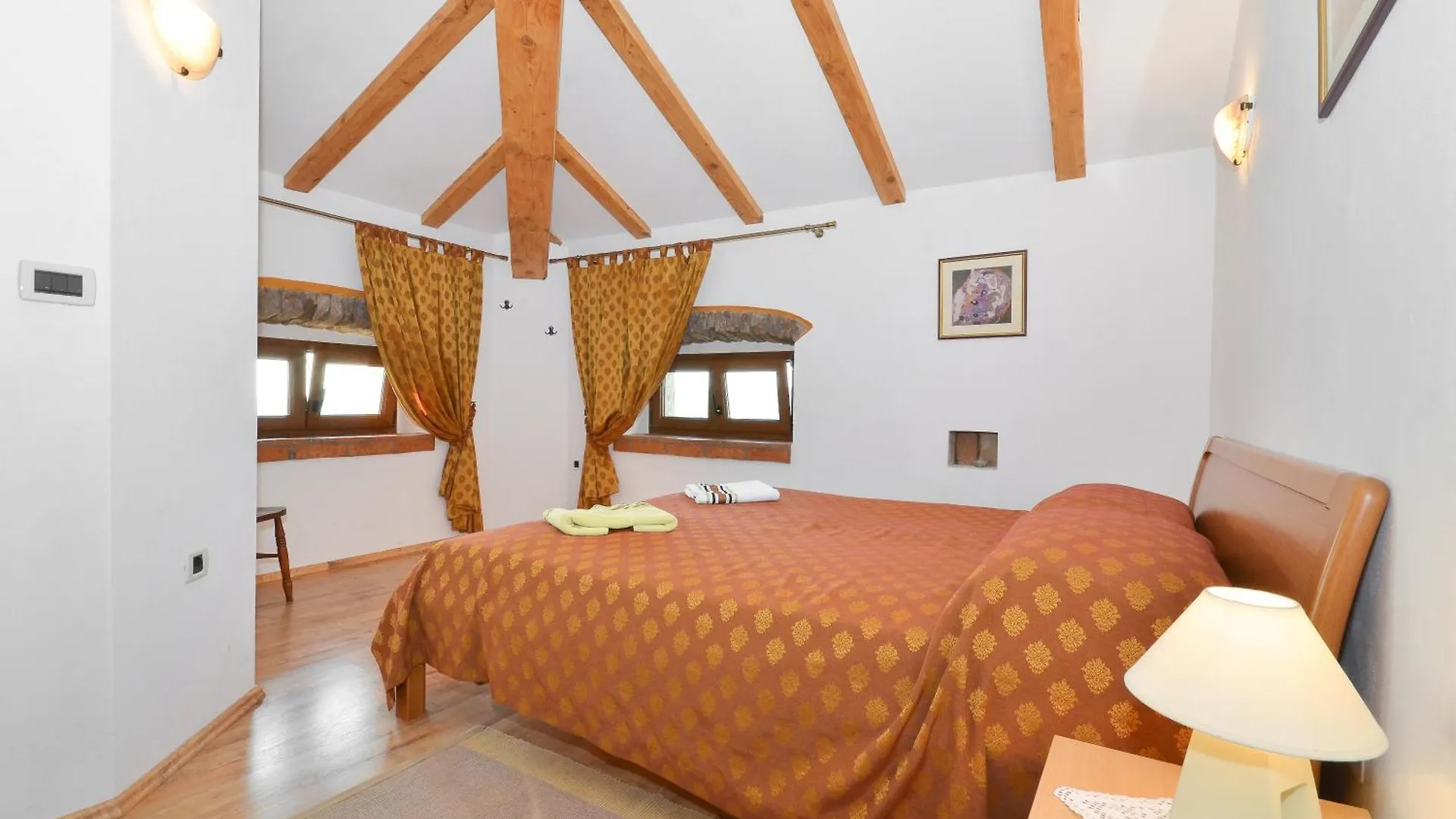 Bella Vista Apartments Motovun 0*,  Croatia