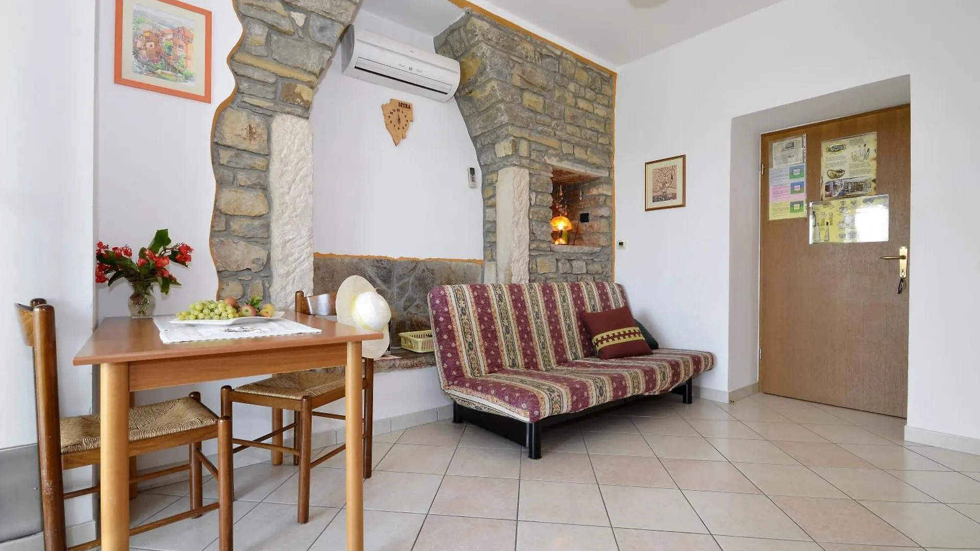 Bella Vista Apartments Motovun Croatia